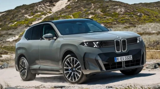 BMW X5 doczekało się nowych wersji. Elektryk ma 850 km zasięgu i kosztuje mniej