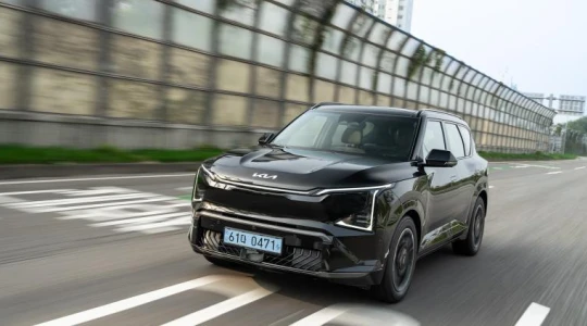 Nowa KIA EV5 - znamy ceny nowego C-SUVA. Elektryczny następna Sportage'a trafi do sprzedaży pod konieć 2025 roku